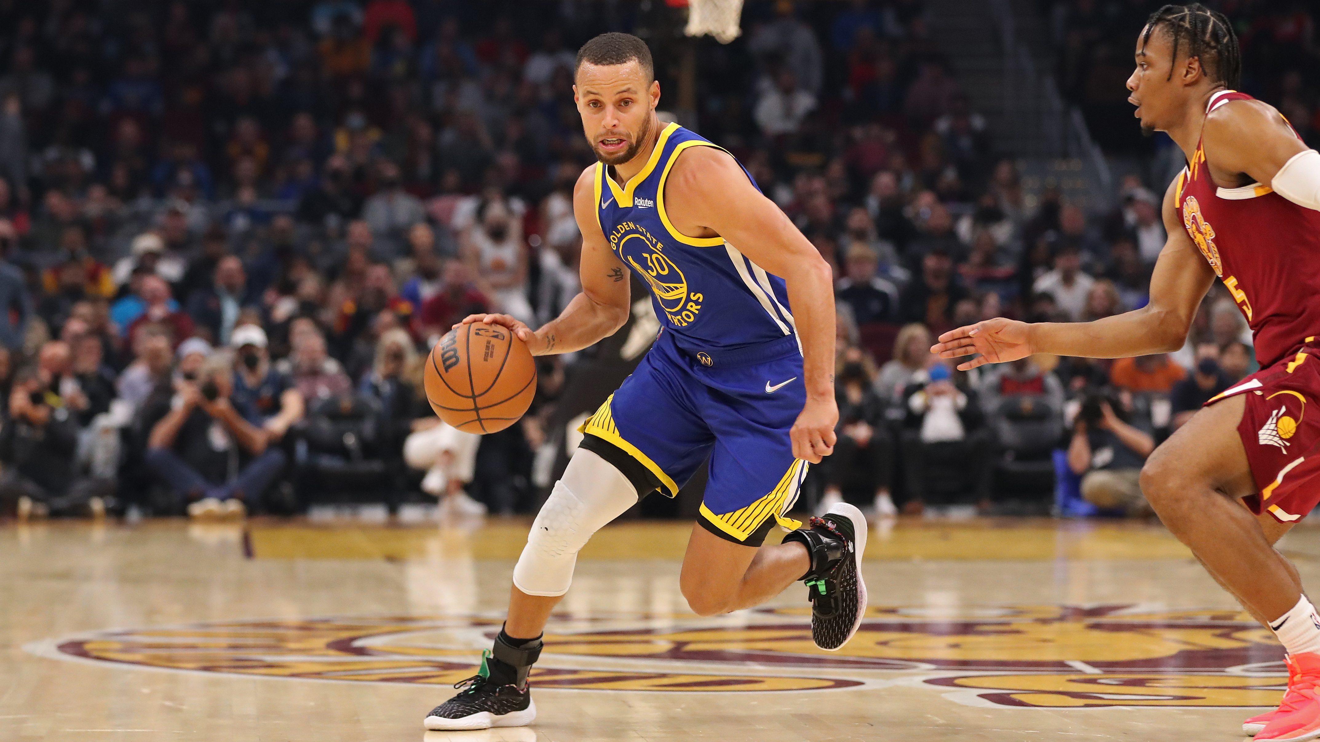 Stephen Curry Outfit: Recreate His Signature Style With These Simple Steps!