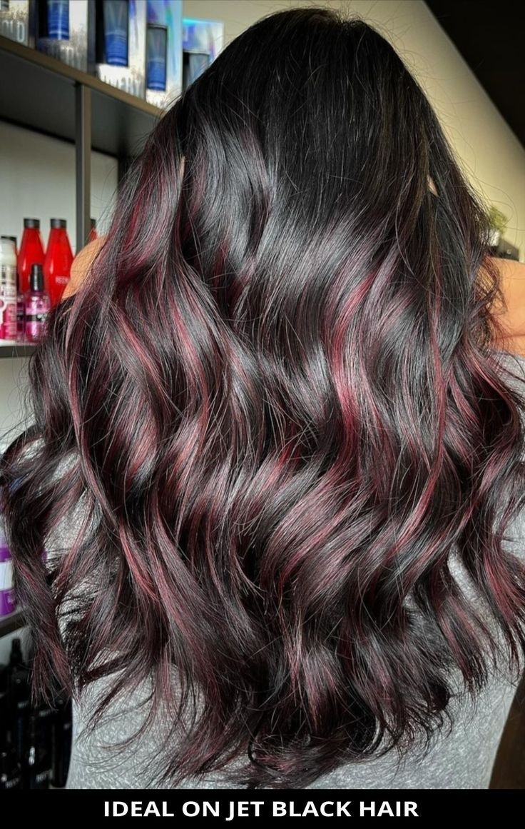 Black Hair With Reddish Highlights Styles(Trendy Looks for You)