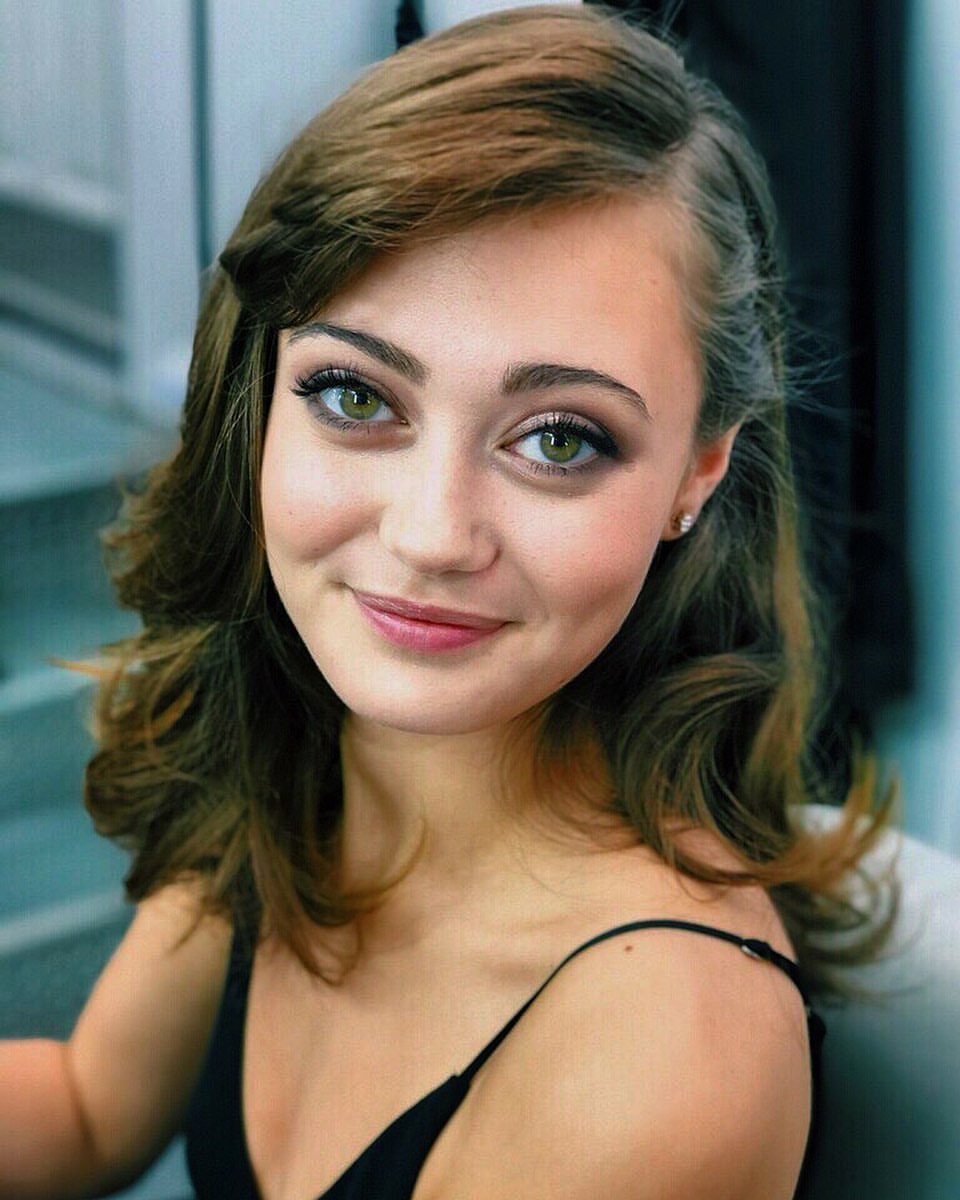 Whats Up With Ella Purnell Eyes (Theyre Seriously Gorgeous)