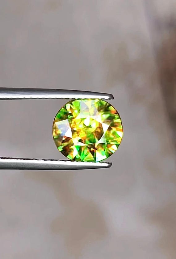 Sphene Jewelry: Add Sparkle with this Unique Gemstone