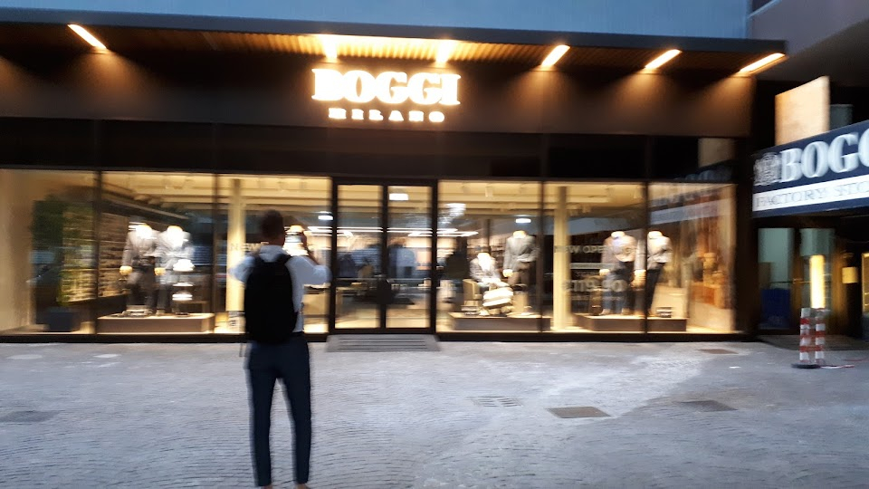 Boggi Outlet Store: Shop High-Quality Fashion for Less
