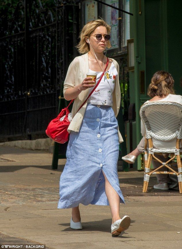 Emilia Clarkes Outfits: From Game of Thrones to Everyday Chic