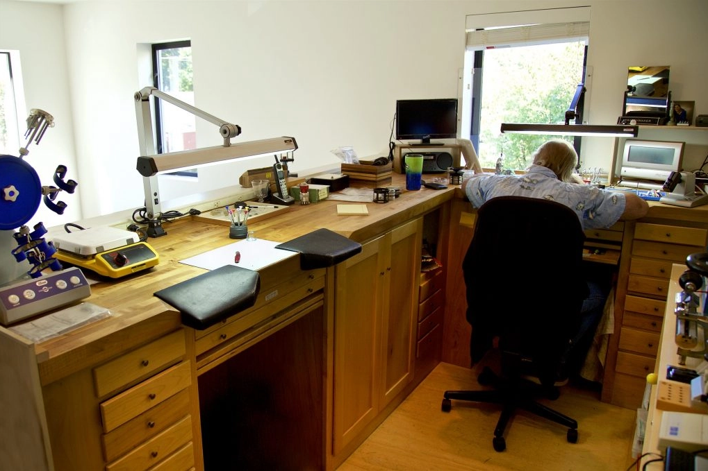 Need Watch Repair? Alex Watchworks Might Be Your Answer.