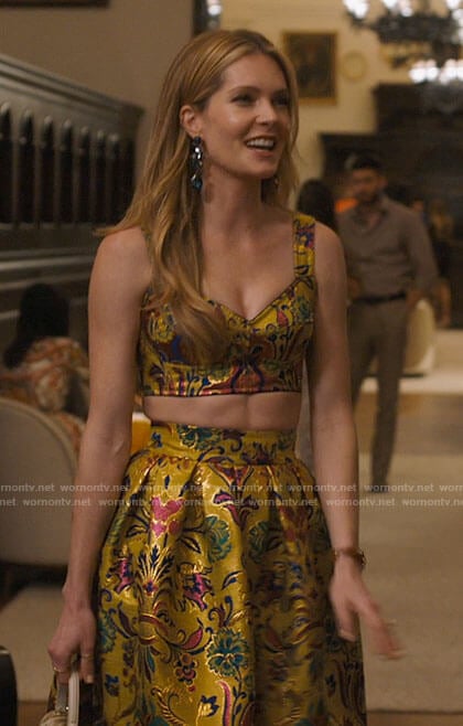 Daphne White Lotus Outfits: Get the Look for Less Here!