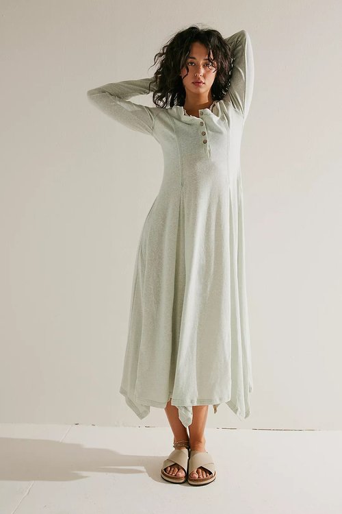 Channel Your Inner Coastal Grandma: Embrace the Trend Thats Taking Over (From Fashion to Lifestyle)