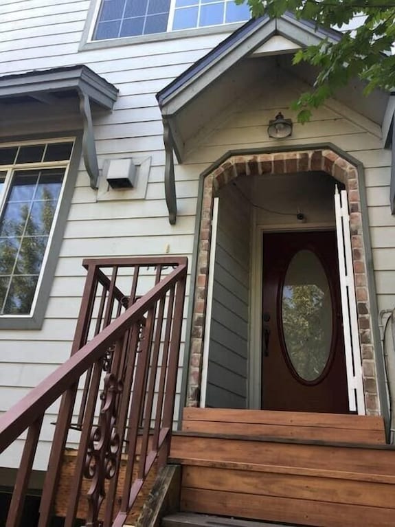 Cora Street: A Peaceful Retreat in the Heart of the City