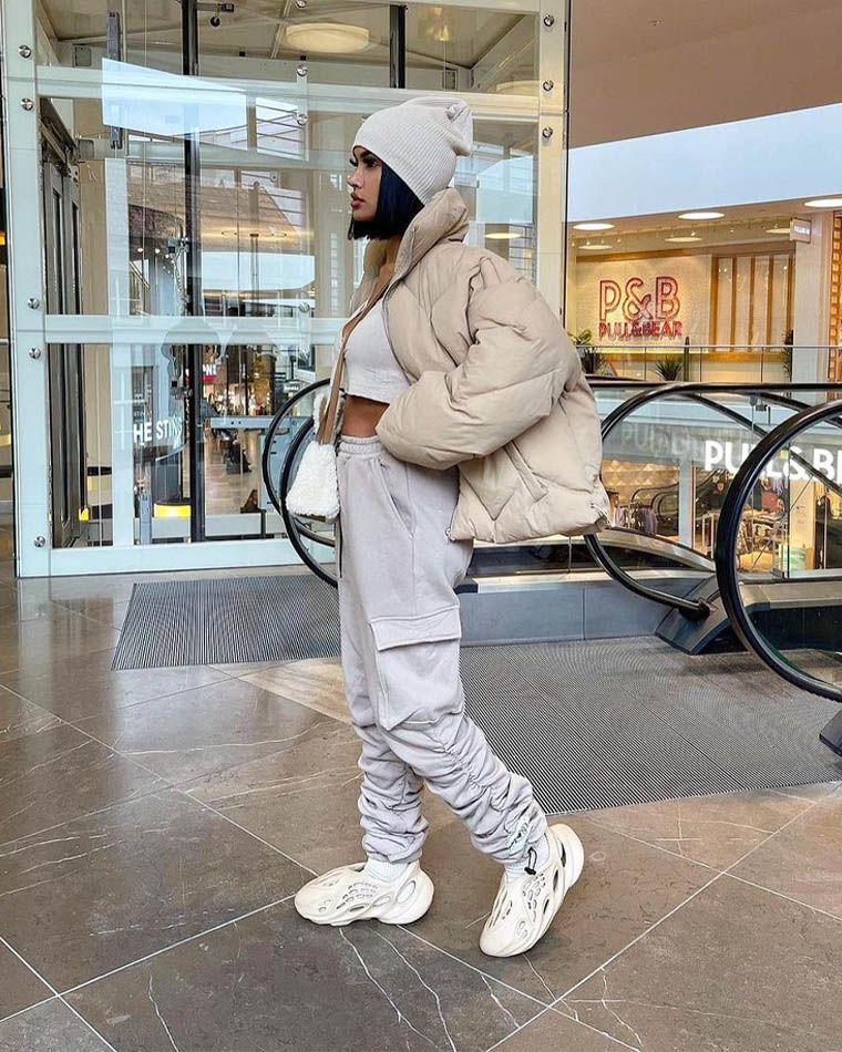 Yeezy Foamposite White Styling Guide: How to Rock These Shoes? Get Ideas Here!