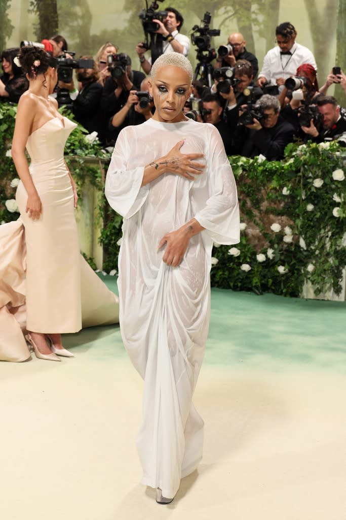 Doja Cat 2024 Met Gala: Her Wet T-Shirt Cat Look and All the Reactions.