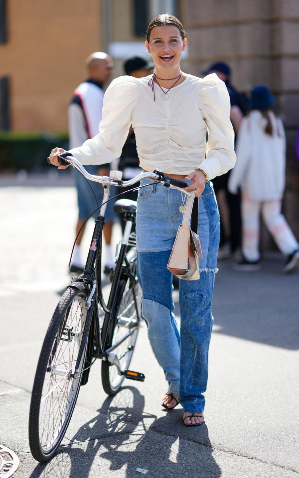 Claire Danes Cardigan Style: How to Recreate Her Effortless and Chic Looks With Simple Pieces!