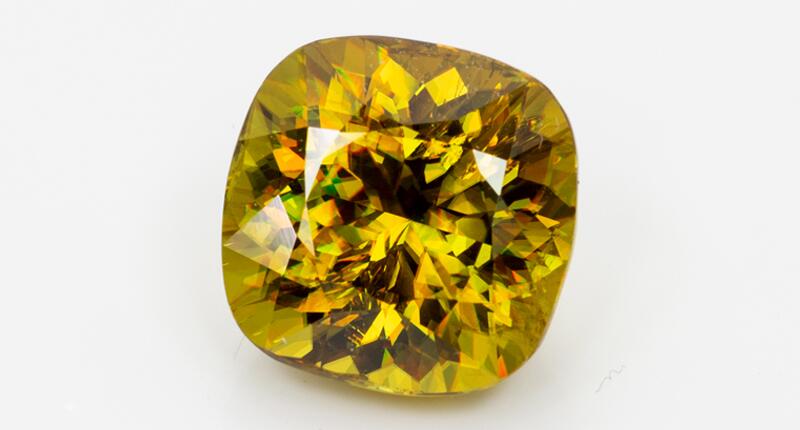 Sphene Jewelry: Add Sparkle with this Unique Gemstone