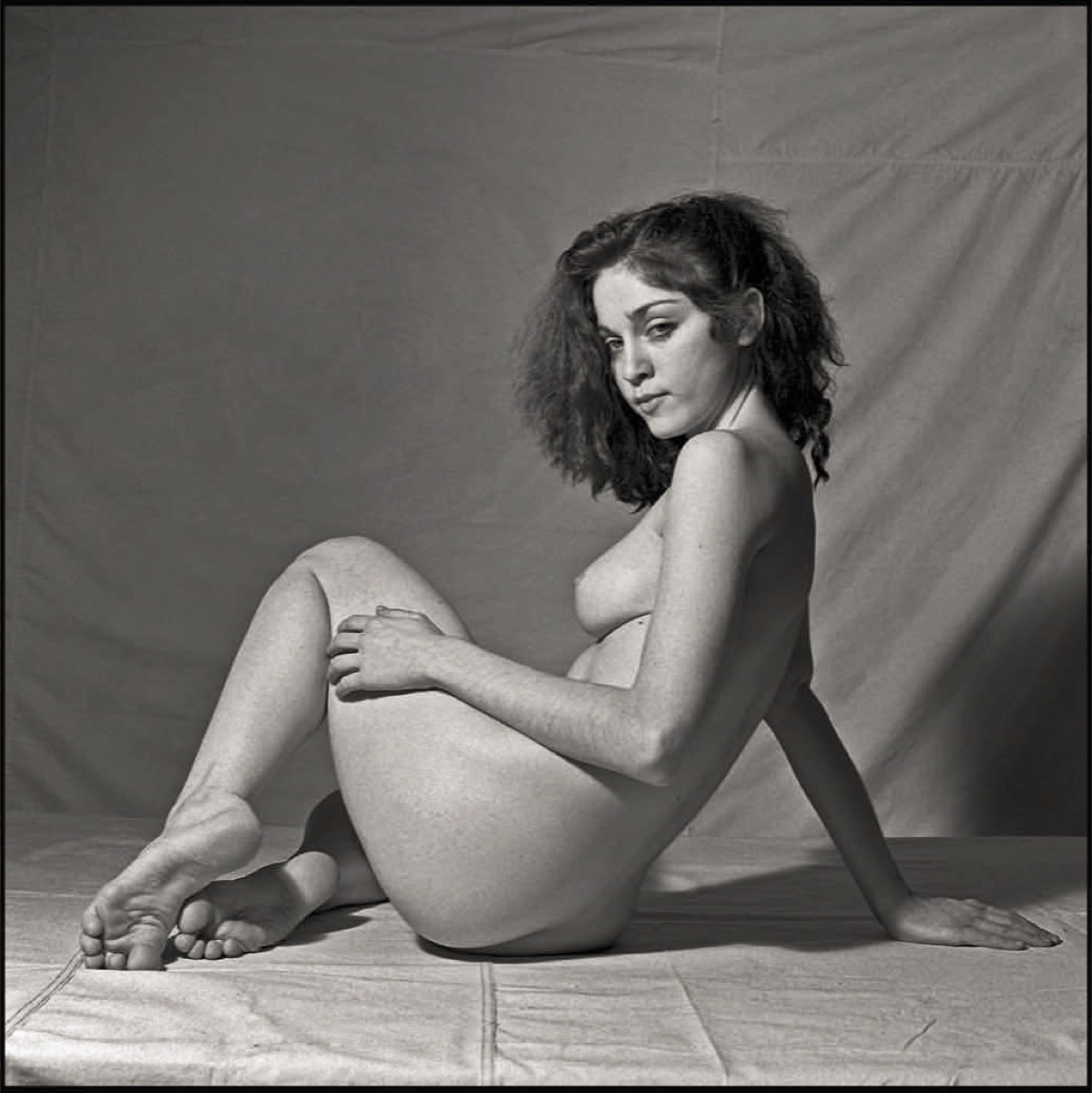 Is This Really Madonna? Nude Photos Surface Online!