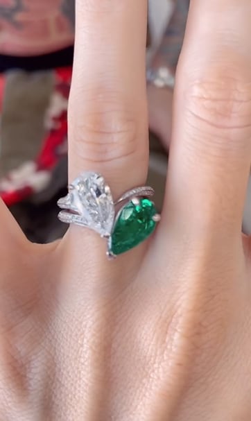Megan Fox Engagement Ring: See the Dazzling Sparkler!