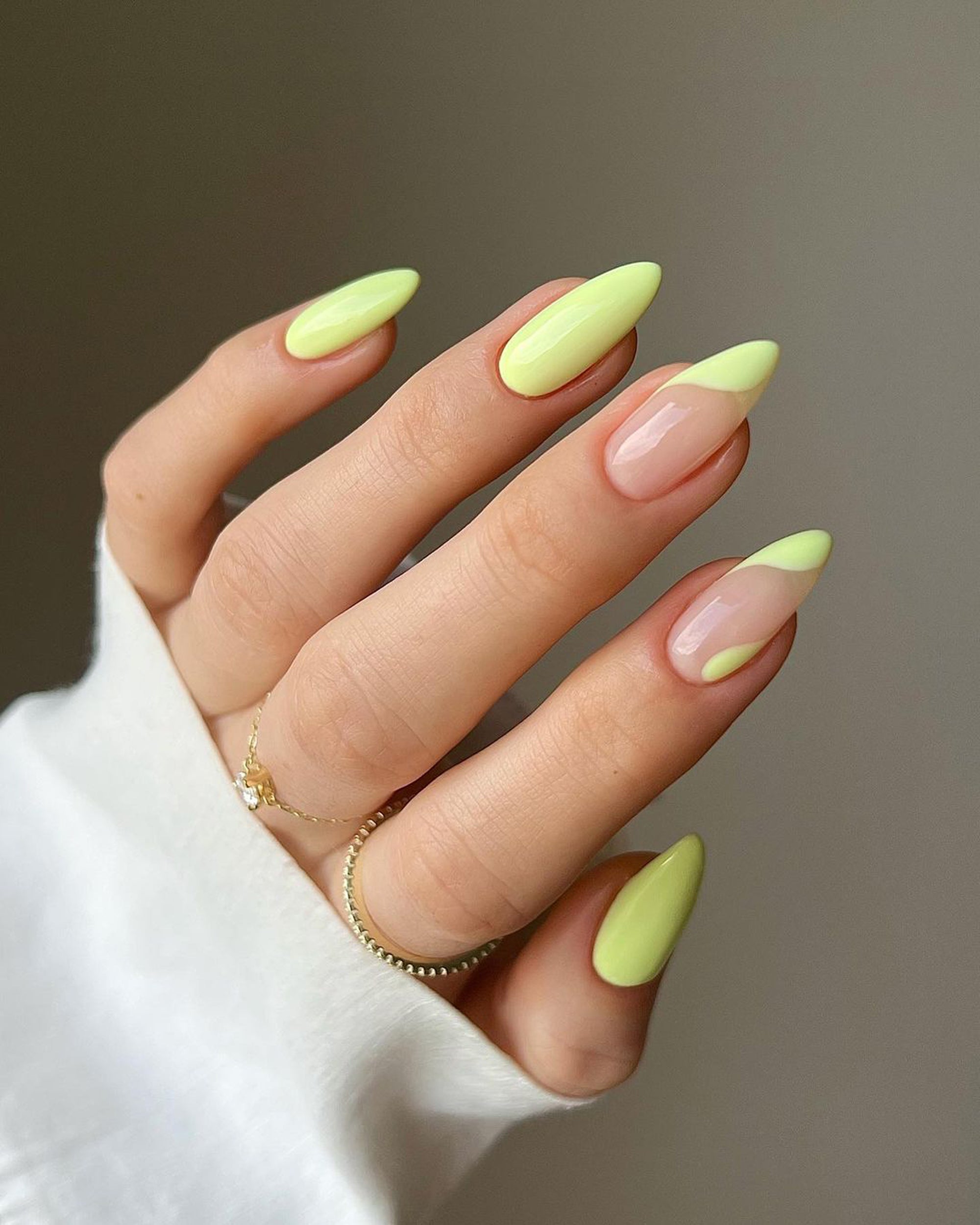 Hot Summer Nail Colors: Check Out These Trendy Shades Now