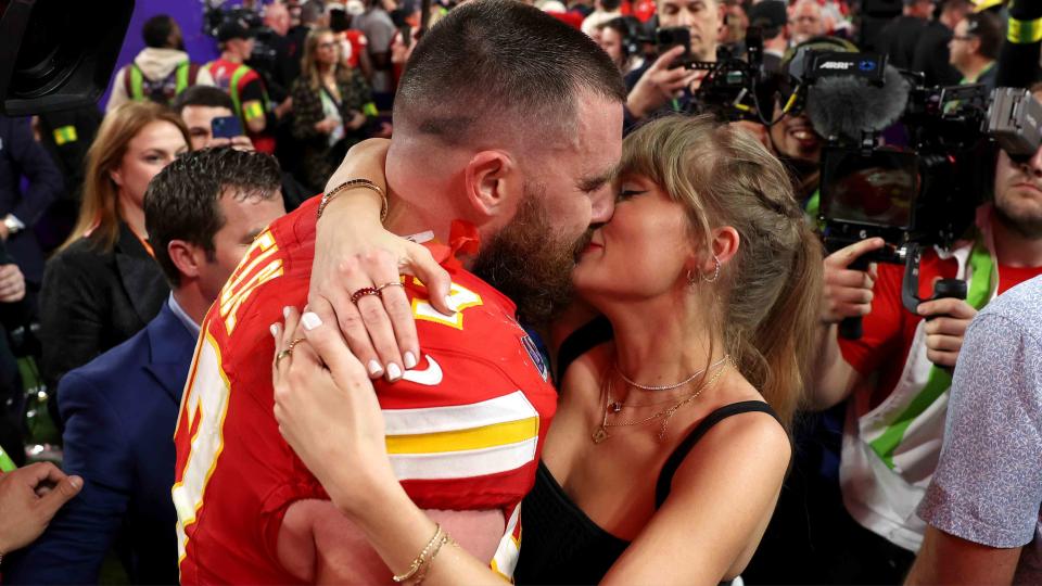 New Taylor Swift and Travis Kelce Photos: See Their Sweetest Snaps Here!