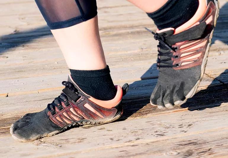 What are toe sneakers? Everything you need to know about this footwear trend!