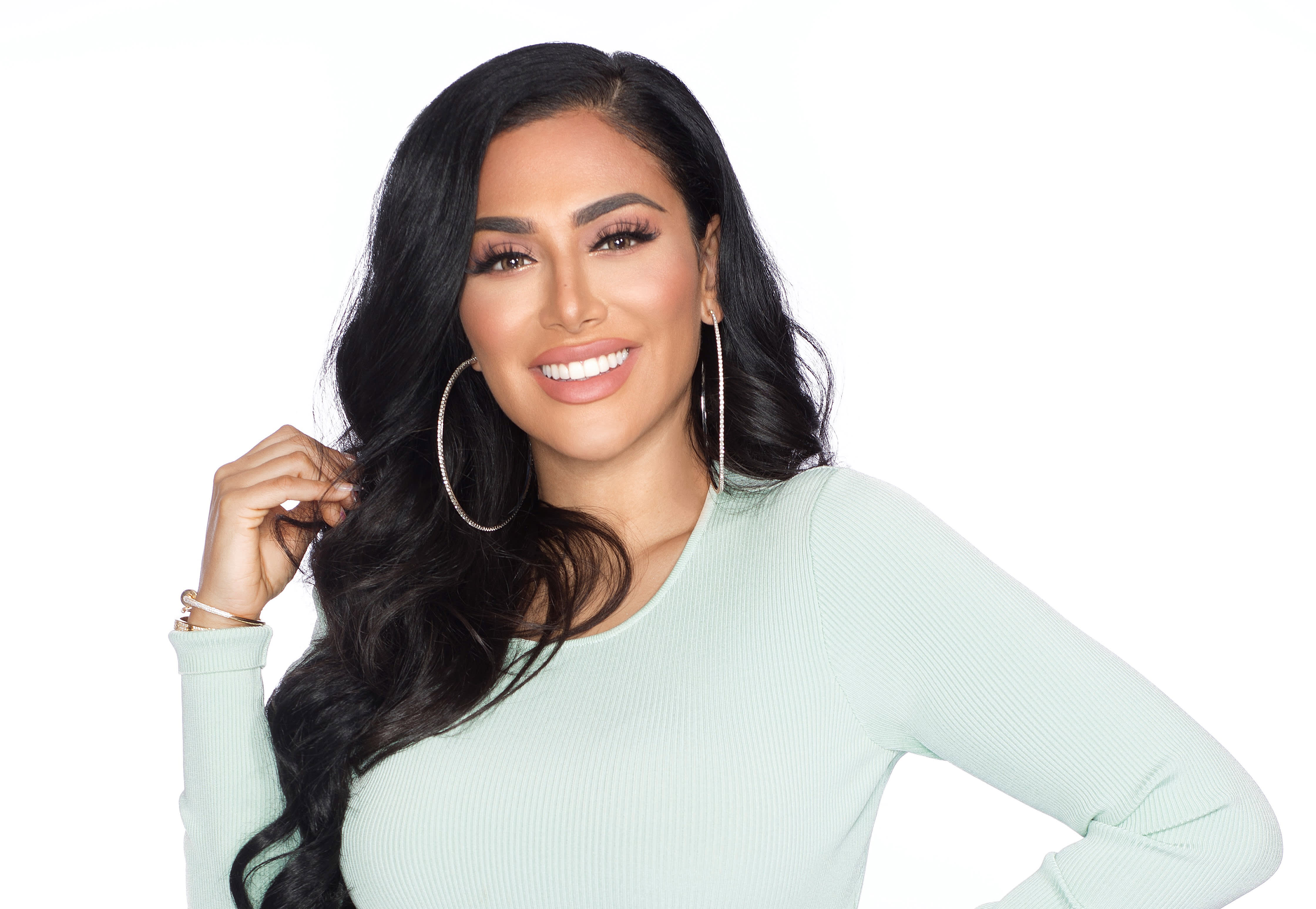 Huda Kattan religion: What does she really believe in? Heres the latest scoop!