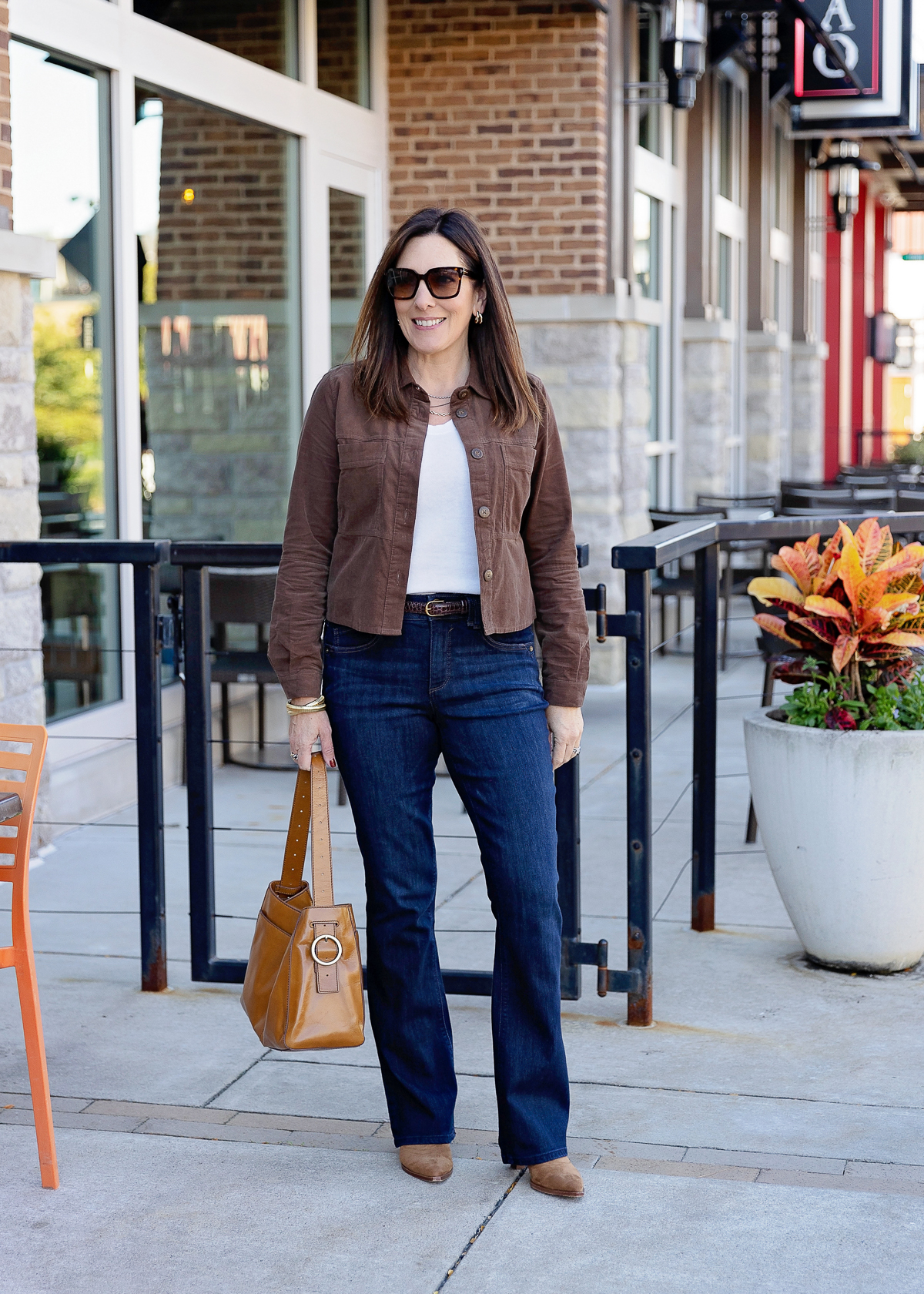 Dark Wash Denim Looks for Every Day (Easy Style Guide)