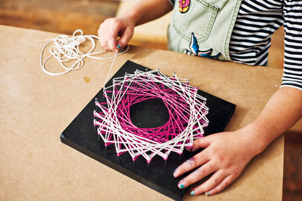 How to Make Hammer and Nail Art: Step-by-Step Guide and Tips for Amazing Results!