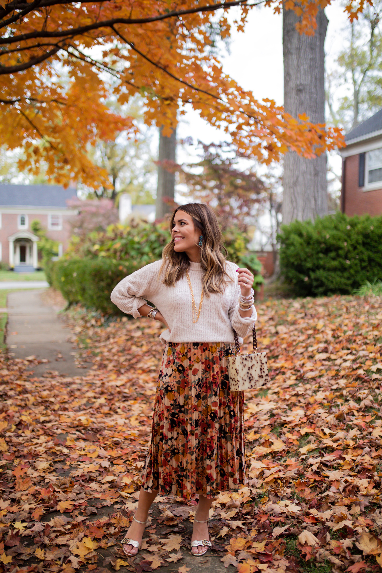 Cute Fall Midi Skirt Outfits: Get the Look You Want!