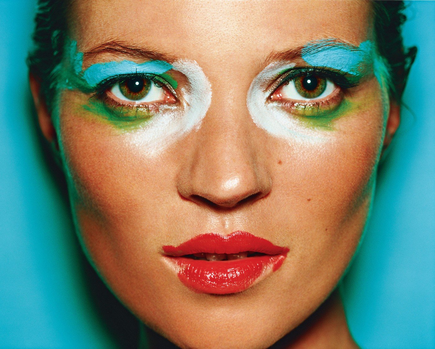 Get Inspired: Explore Amazing Photos by Mario Testino In This Collection!