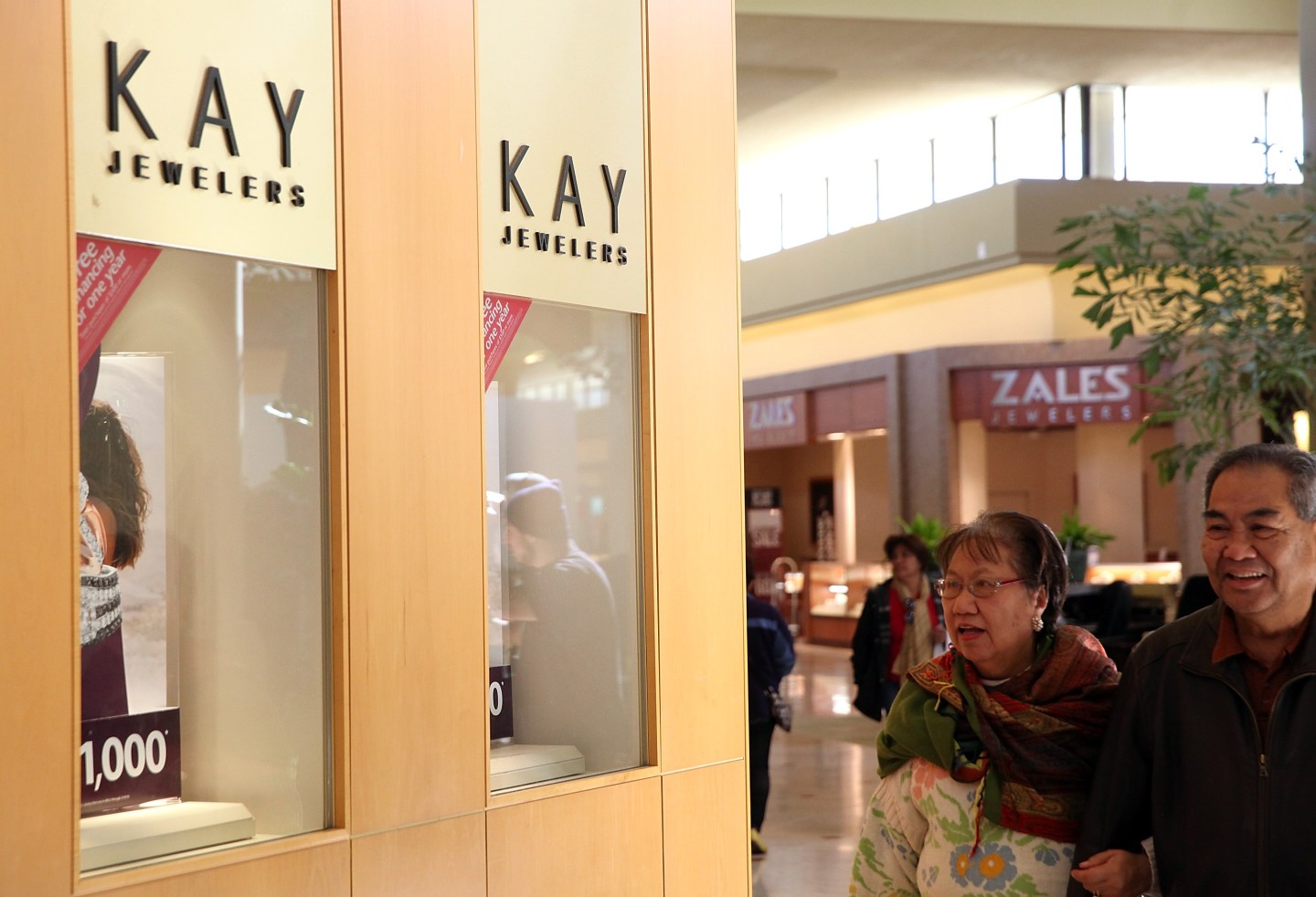 Kay Jewelers Corporate Officers: Whos in Charge? Find Out Here Now!