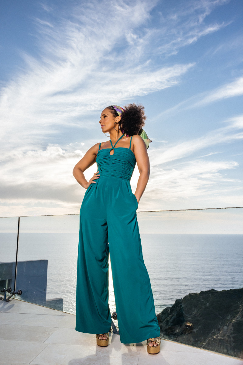 Alicia Keys Style: How to Dress Like Her Every Day