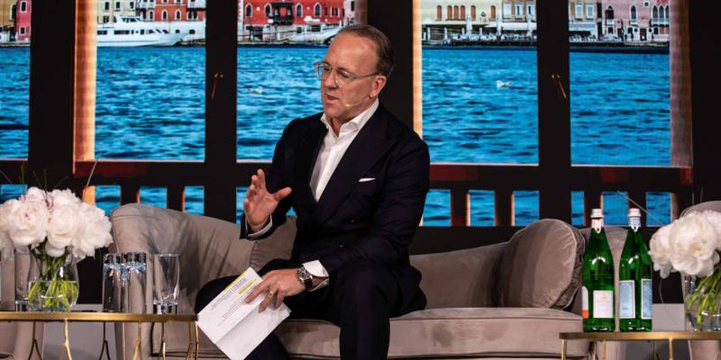 The Estee Lauder Succession: Who Will Take Over? (The Future of This Beauty Giant Discussed)