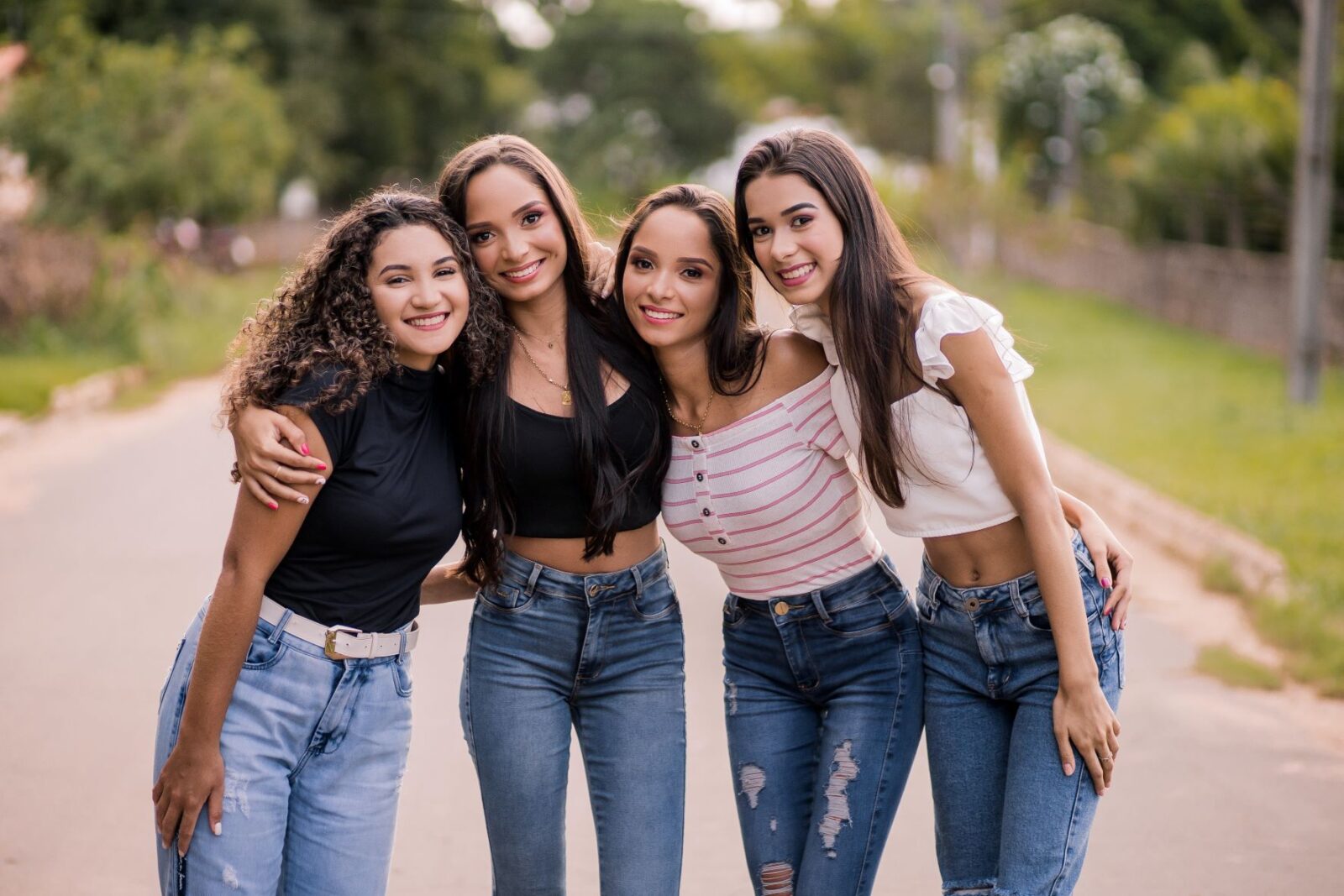 Cool Teenage Clothing Brands: A Guide for Trendy Teens