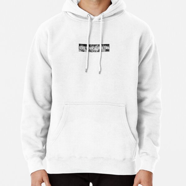 Whats a 1975 pullover? Your quick guide to this trendy item!