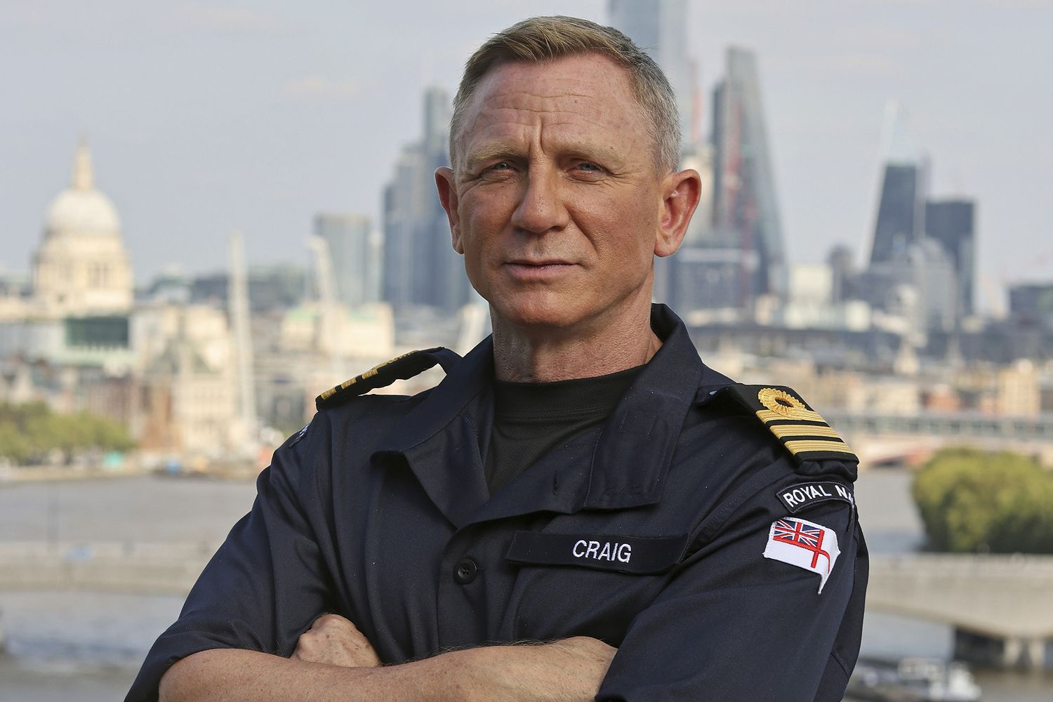 Commander Bond: Is It Right for You? Find Out in This Guide!