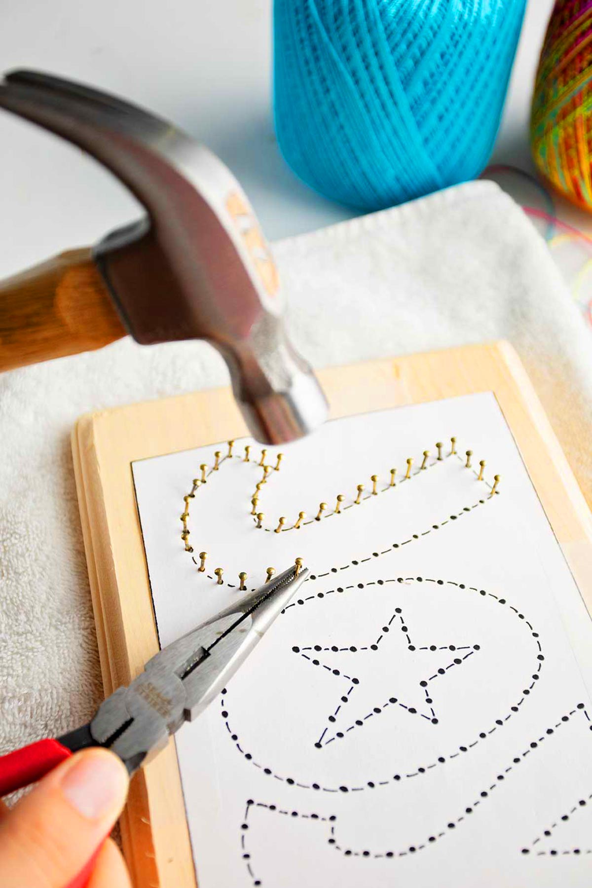 How to Make Hammer and Nail Art: Step-by-Step Guide and Tips for Amazing Results!