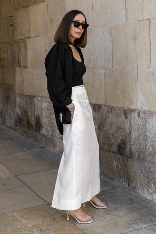 White Linen Skirt Outfit Ideas: How to Dress It Up or Down Effortlessly