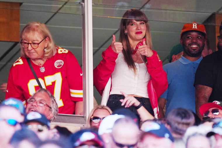 Taylor at the Chiefs Game! Here Is Everything You Need to Know About Her Appearance