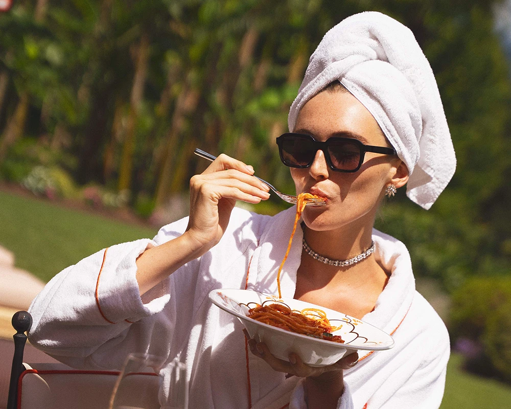 The Secrets Behind beautiful Italian Women: How to Embrace Their Style