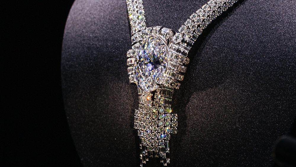Beyond Tiffany: Exploring the World of High-End Jewelry with Tiffany and Co Rivals