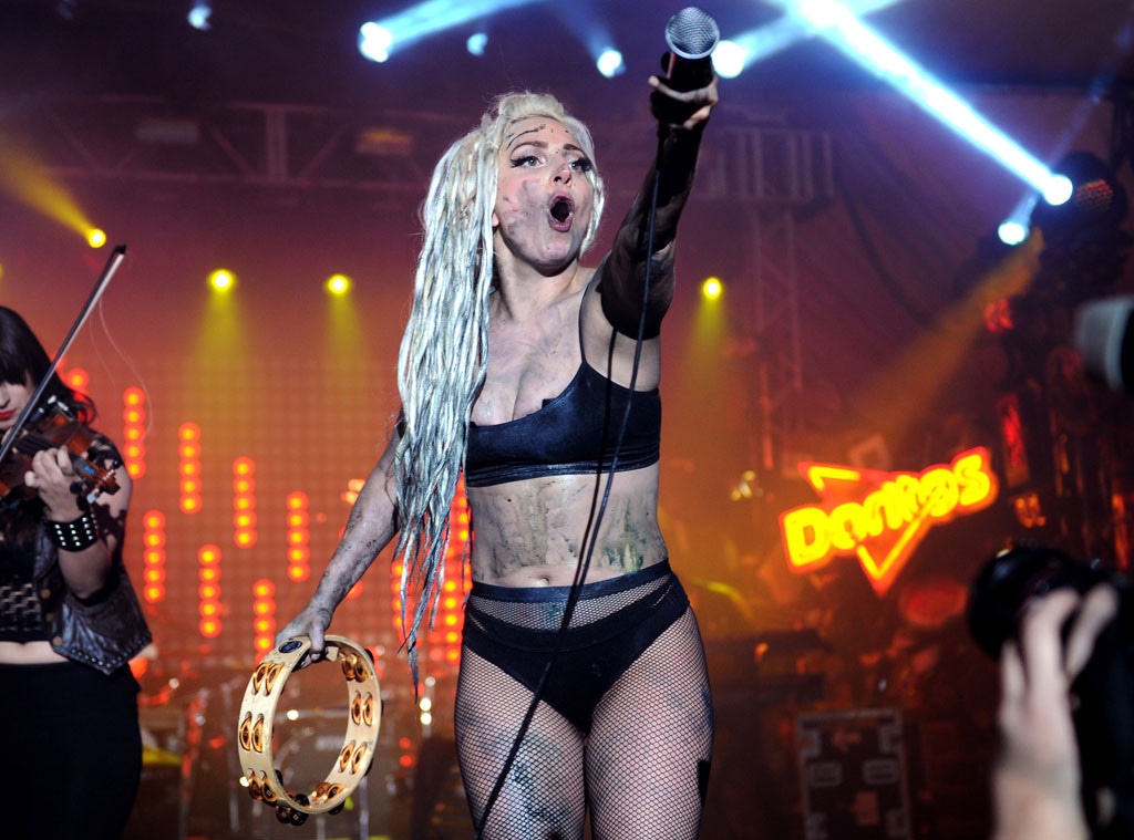 Lady Gaga Pukes On Stage: What Really Happened During That Crazy Show?