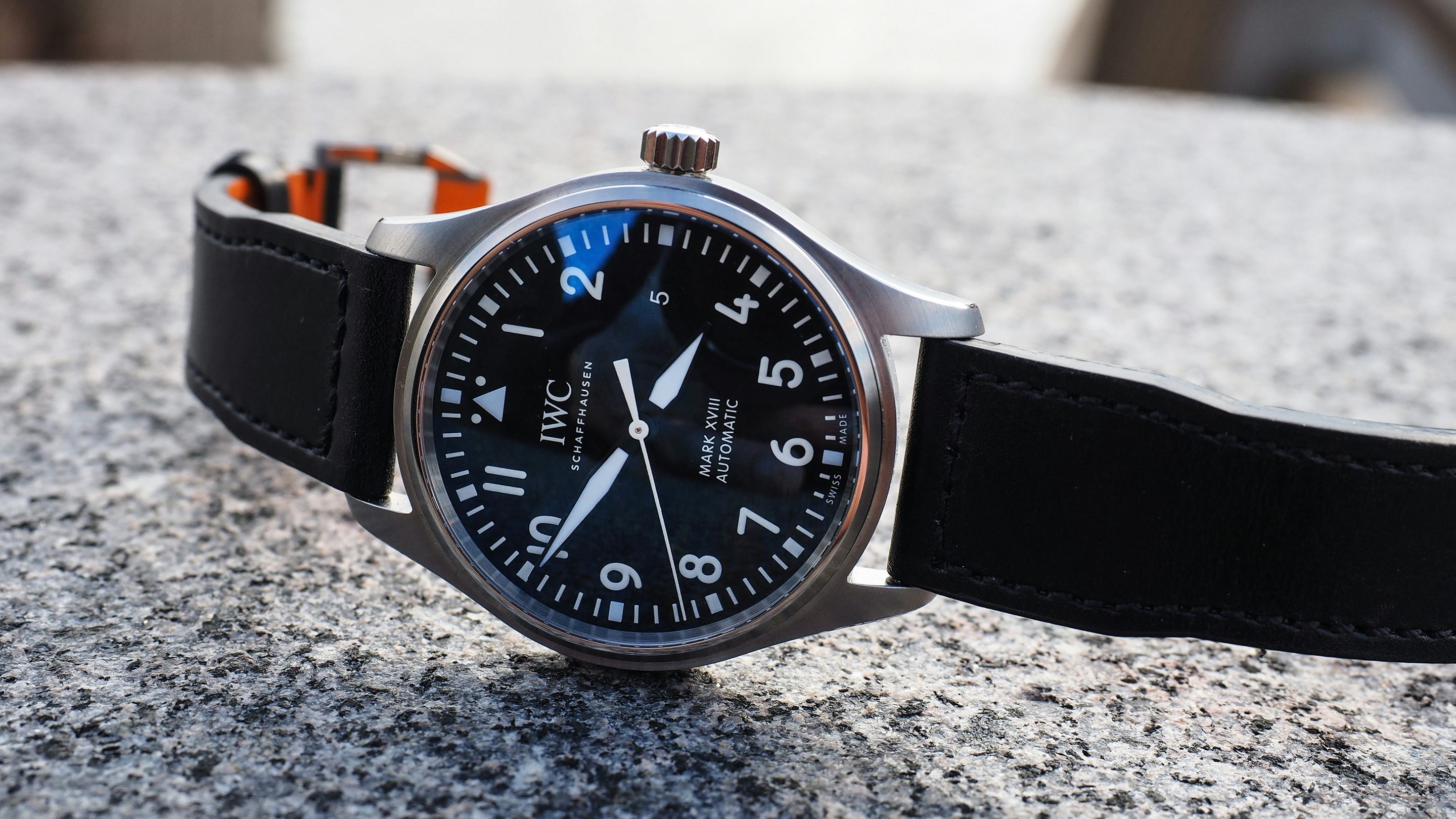IWC Pilot Mark XVIII Mini Review: A Great Smaller Watch You Must Have a Look!