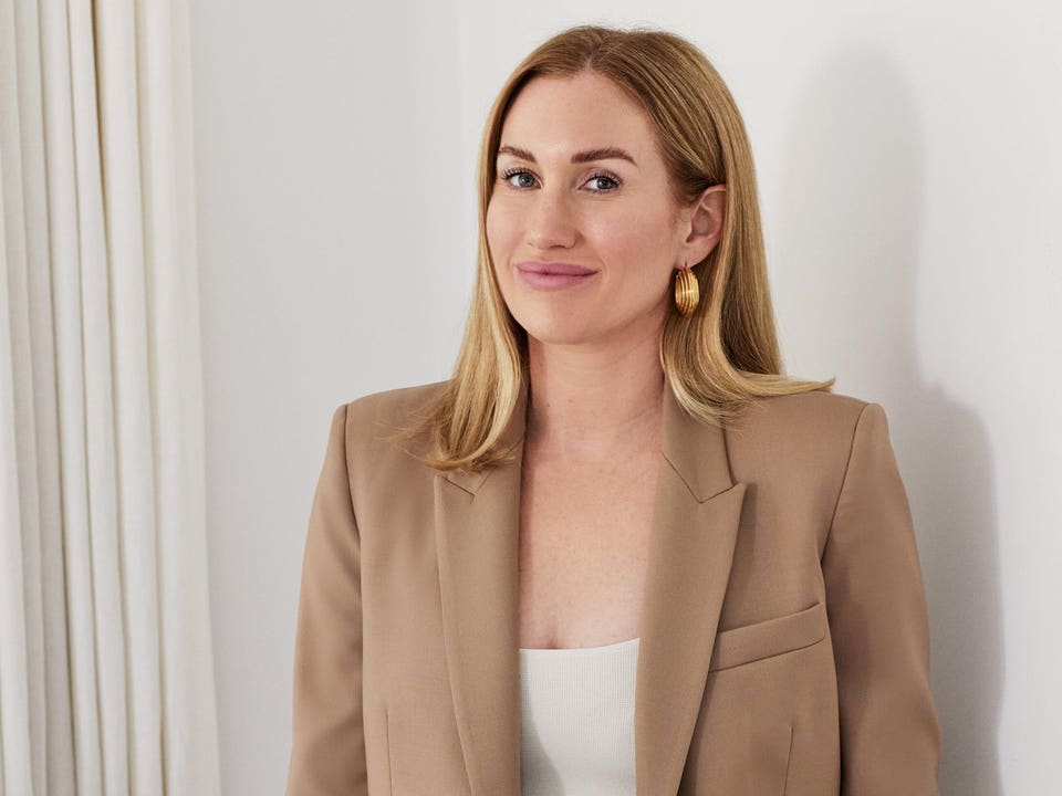 Katherine Powers Net Worth: How Rich Is She? Find Out Her Secrets!