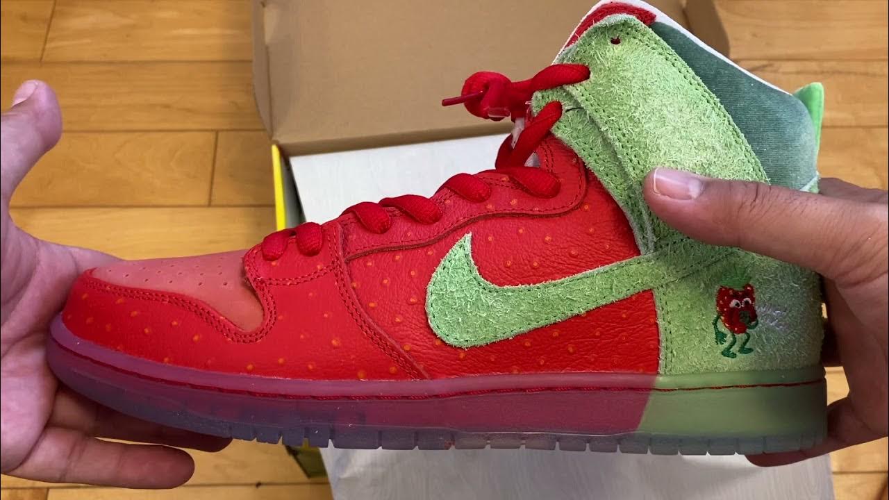 Nike Strawberry Cough: Real or Hype? Unboxing and First Impressions Review