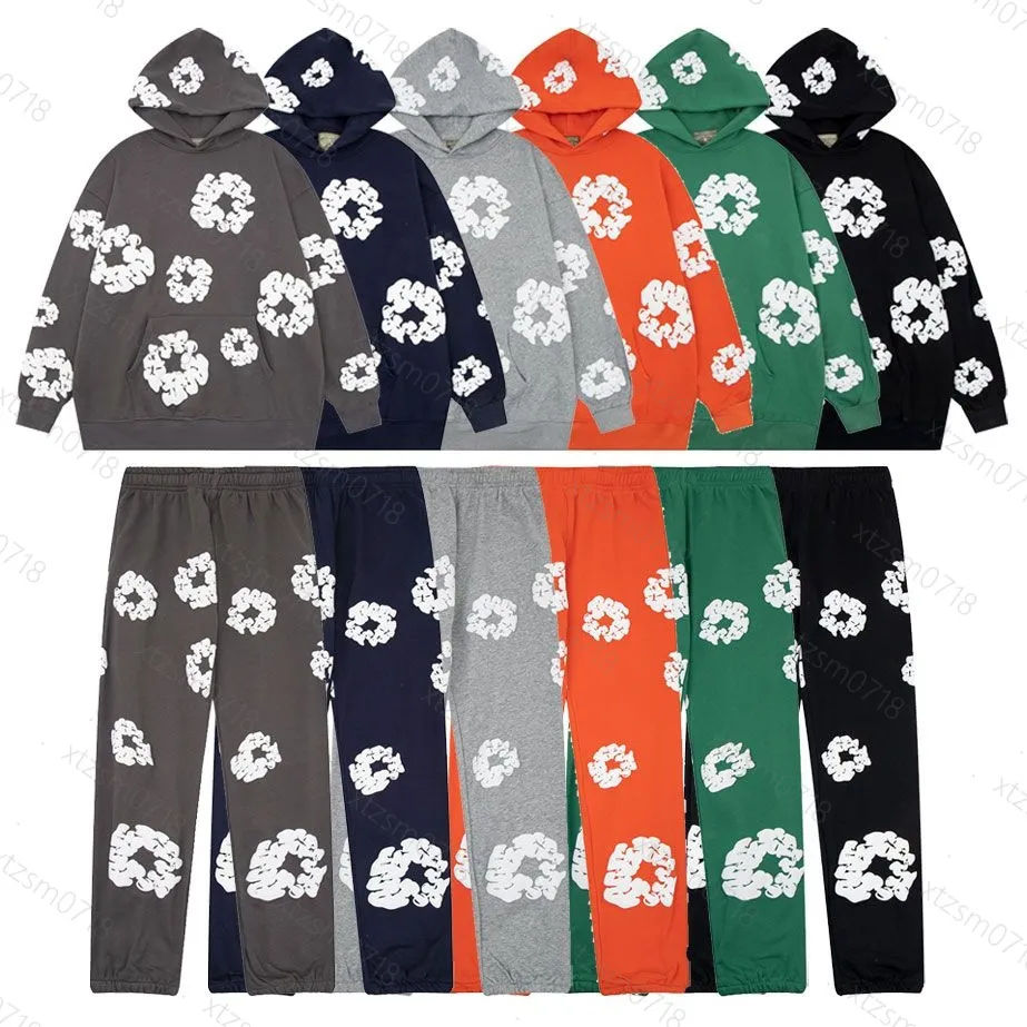 Cotton Wreath Hoodie: Stay Warm and Festive All Winter Long